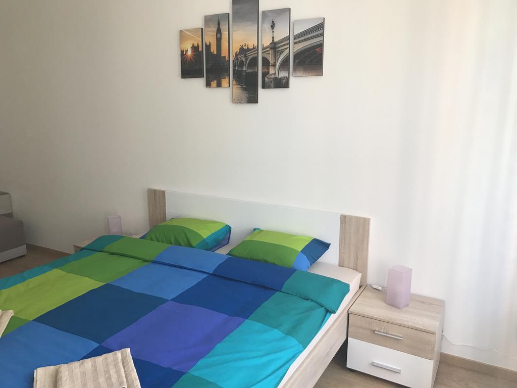 Apartment Glory Anglicka Πράγα Εξωτερικό φωτογραφία